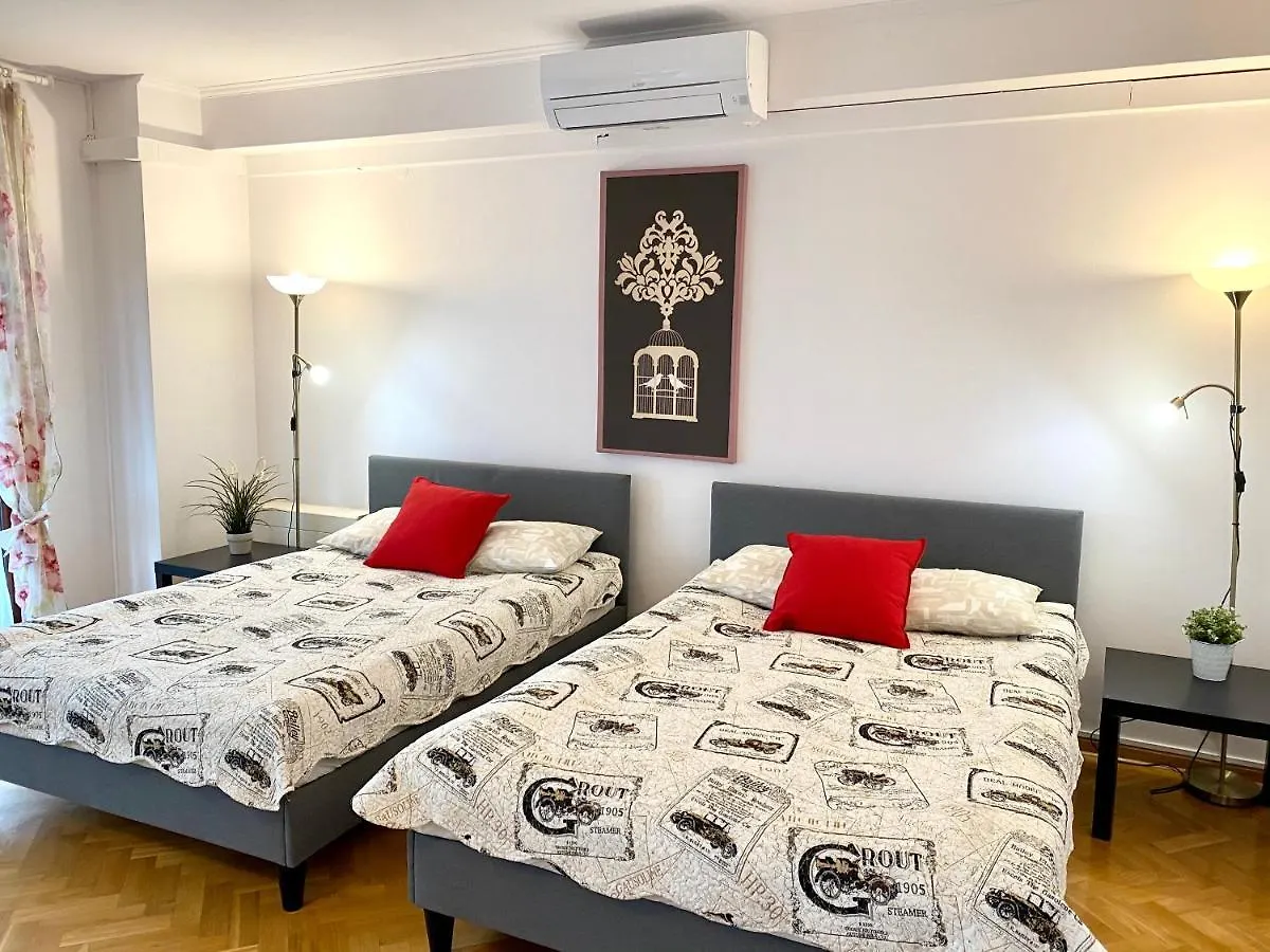 Apartment Center Warsaw - Apartmenty Jana Pawla II Polen