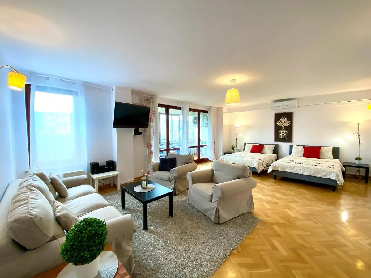 Apartment Center Warsaw - Apartmenty Jana Pawla II
