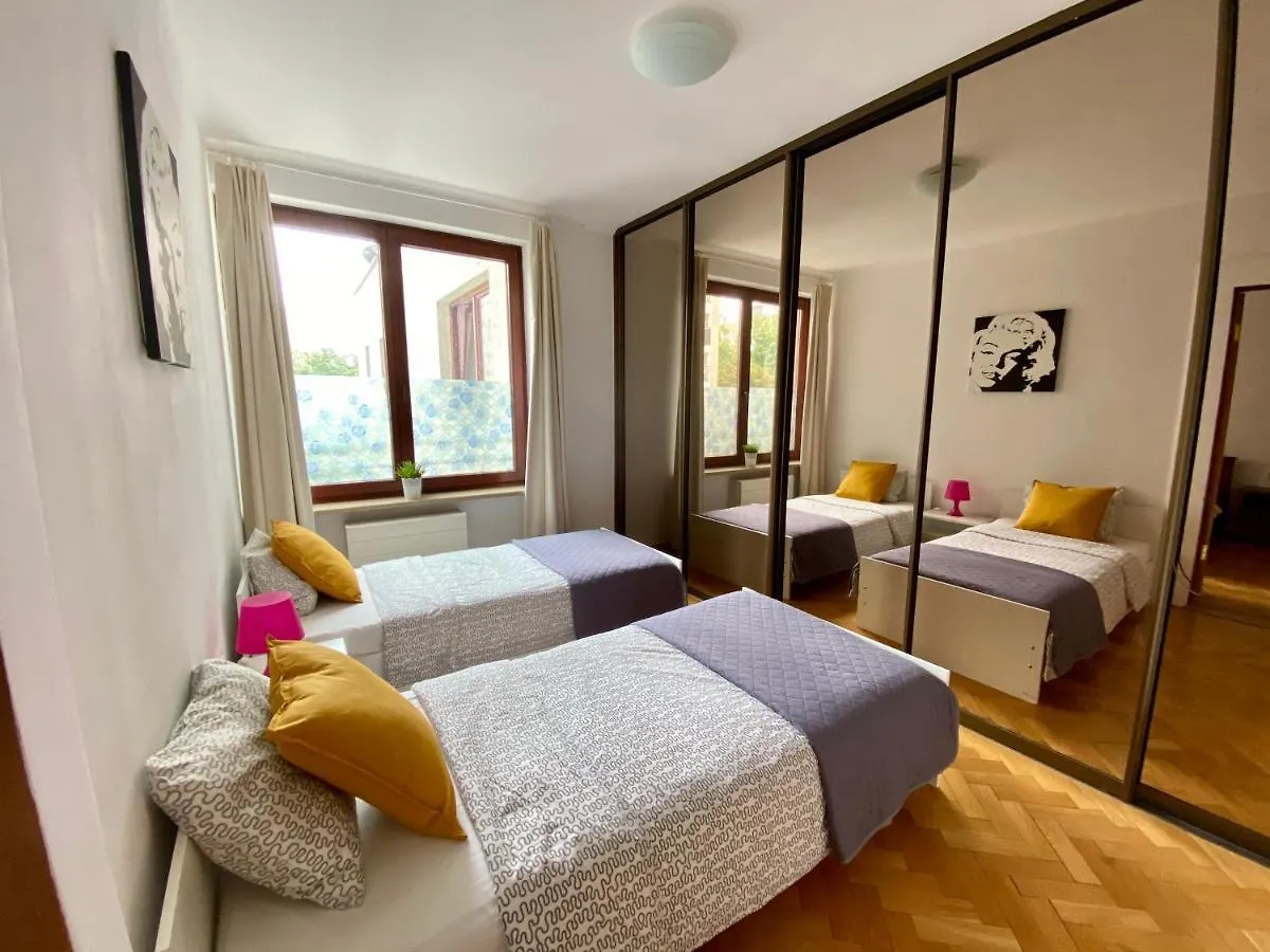 Apartment Center Warsaw - Apartmenty Jana Pawla II