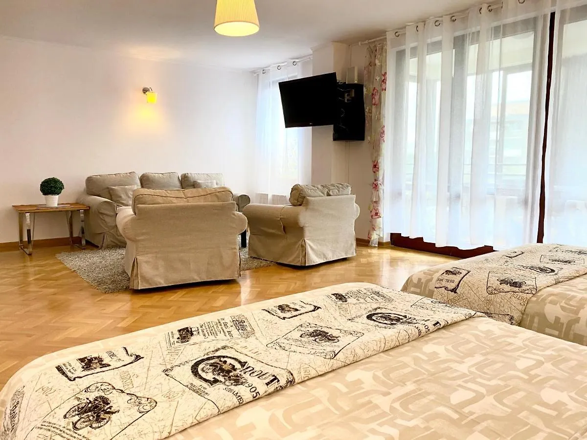 Center Warsaw - Apartmenty Jana Pawla II